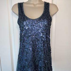 Sequin tank